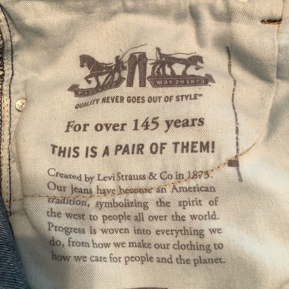 Levi’s 505 Jeans Regular Fit Men’s Size 42 X 32